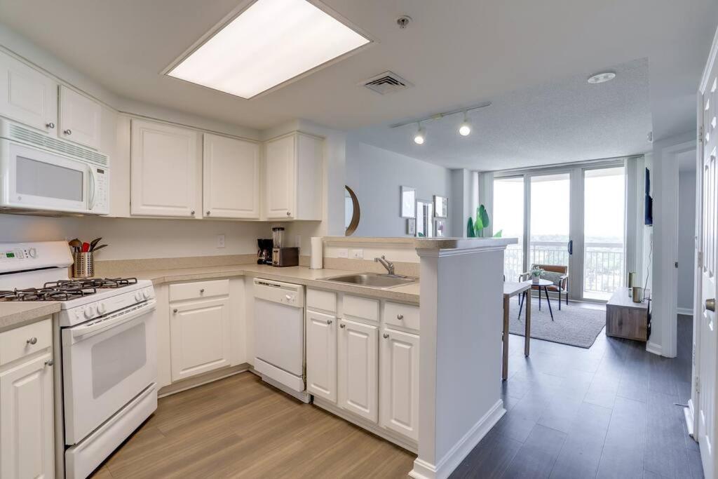 Exclusive Apt In Ballston With Gym アーリントン エクステリア 写真