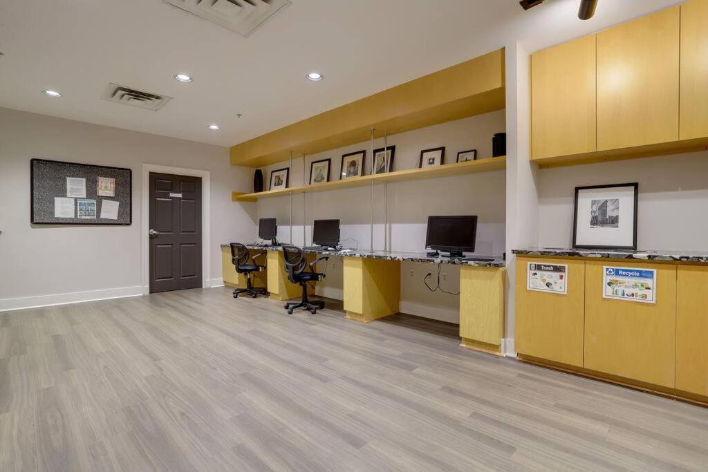 Exclusive Apt In Ballston With Gym アーリントン エクステリア 写真