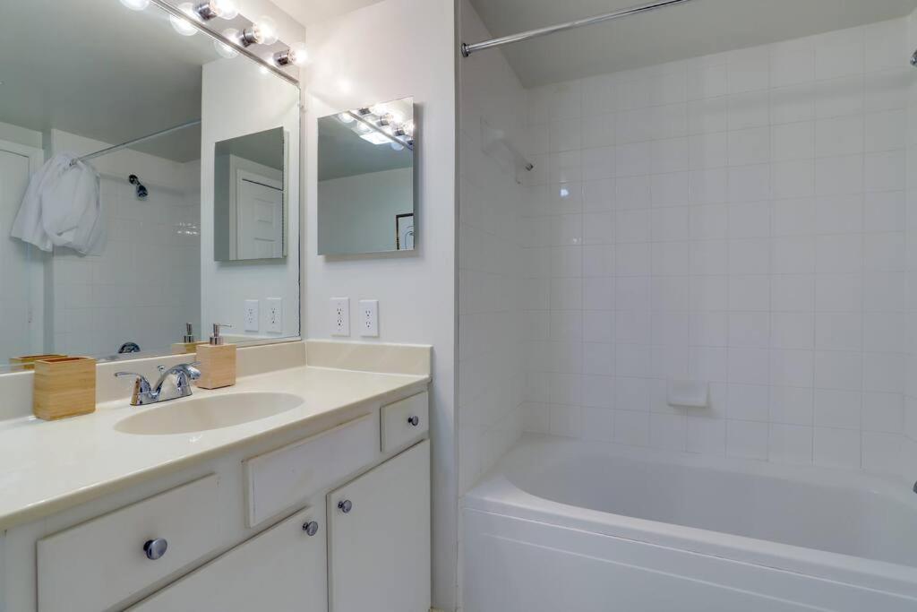 Exclusive Apt In Ballston With Gym アーリントン エクステリア 写真