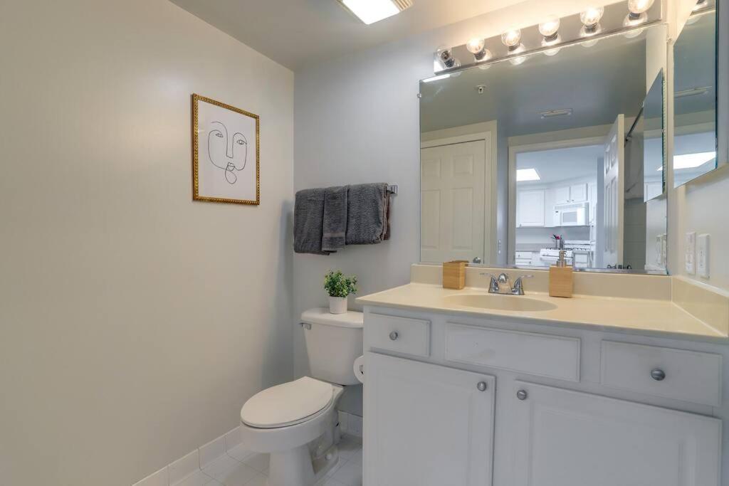 Exclusive Apt In Ballston With Gym アーリントン エクステリア 写真